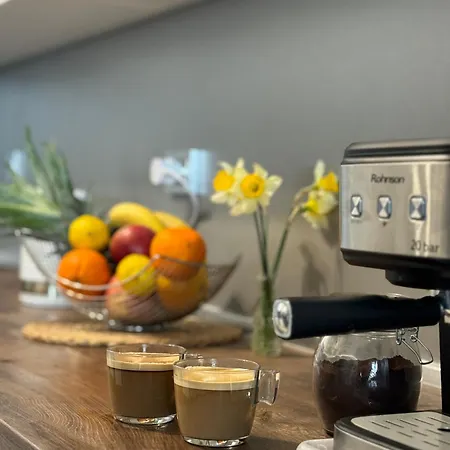 Kakavanen's Sea View Apartmán *