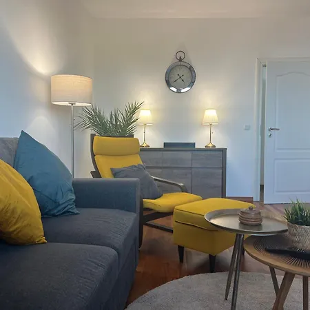 Kakavanen's Sea View 아파트