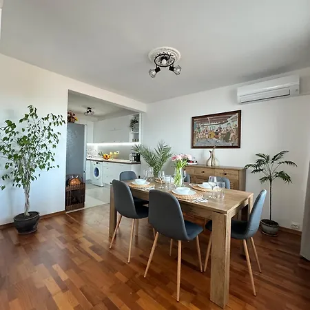 Kakavanen's Sea View * Balchik