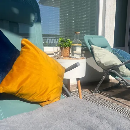 Lägenhet Kakavanen's Sea View